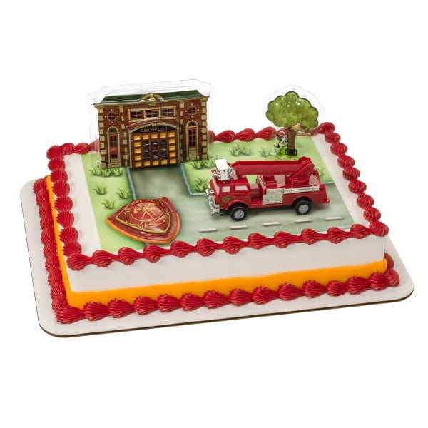 DecoPac Party Supplies Fire Truck & Station Cake Kit