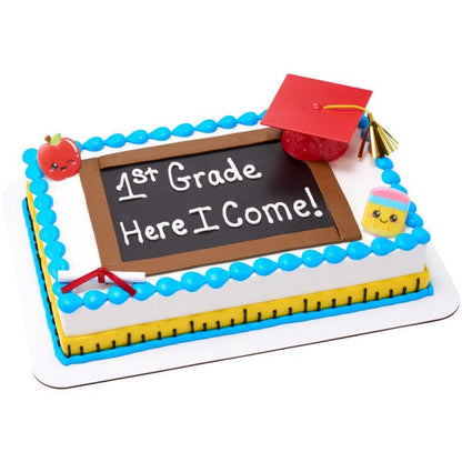 DecoPac Mylar & Foil Layon Grad Cap Red Tassels