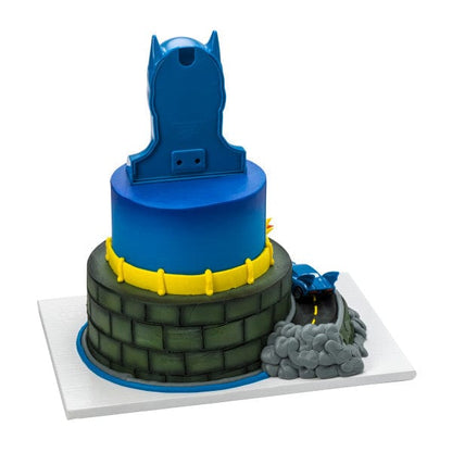 DecoPac Party Supplies Batman To the Rescue Cake Kit