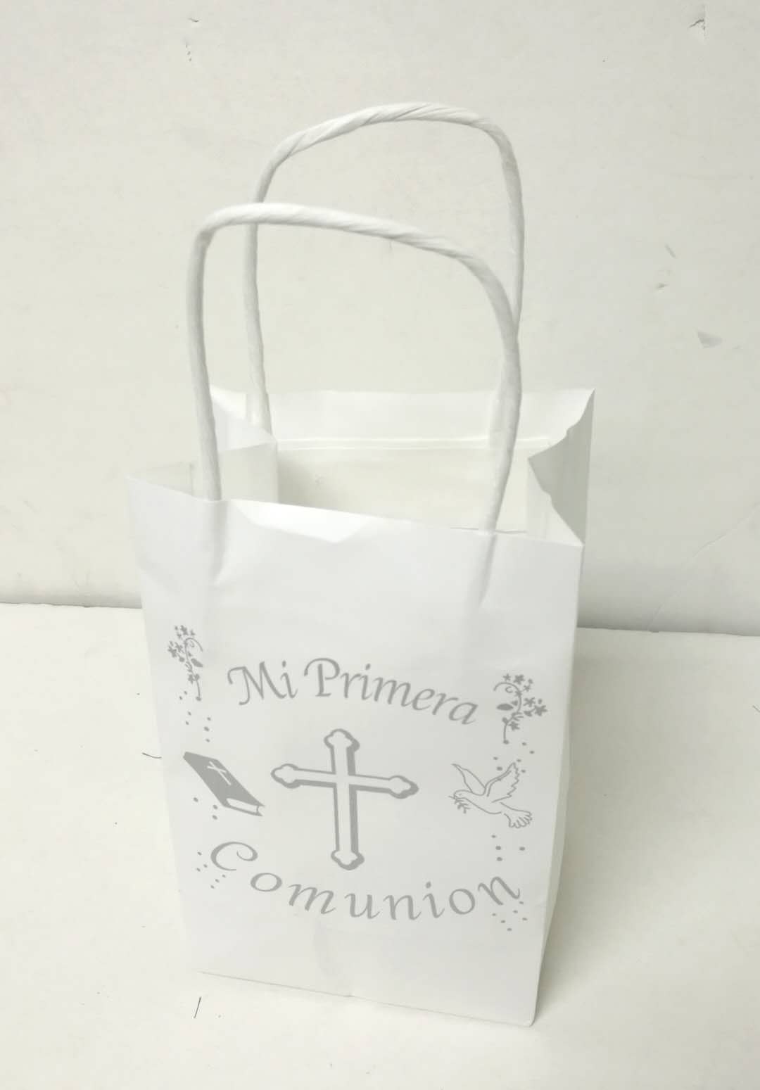 Mi Primera Comunion Paper Craft Bags by SoNice from Instaballoons