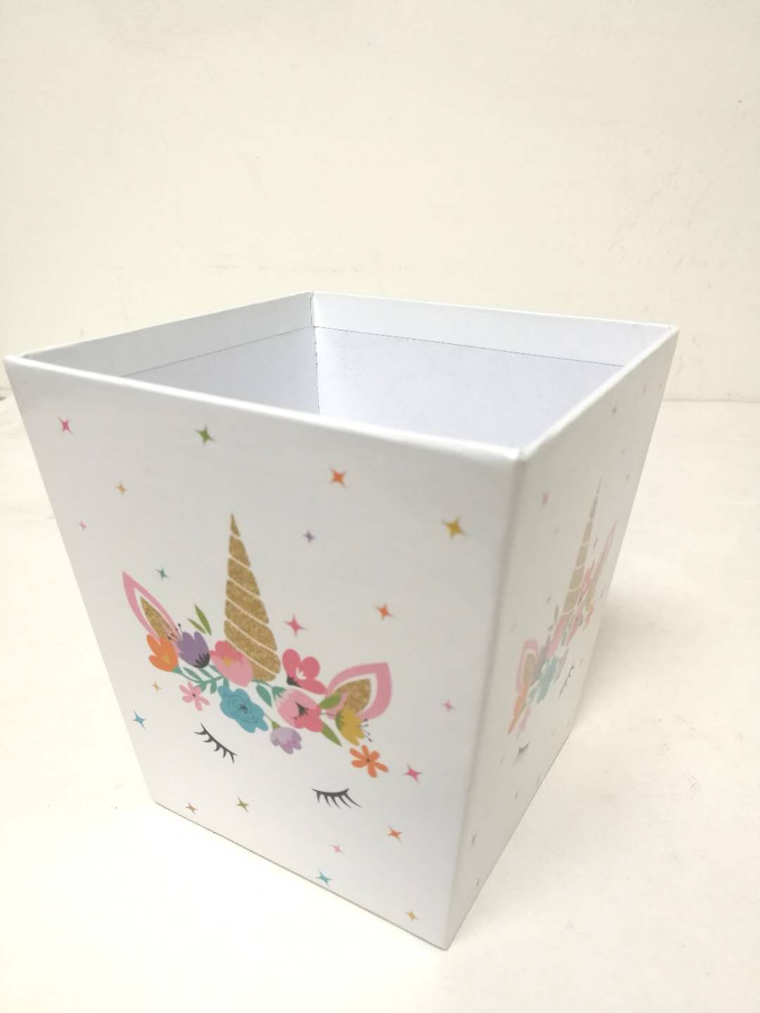 SoNice Party Supplies Unicorn Centerpiece Boxes (12 count)