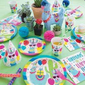 Unique Llama Birthday Round Dinner Plates 9″ (8 count)