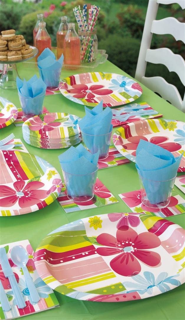 Unique Spring Flower Napkins (16 count)